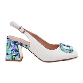 S.Barski Női bőr szandál a D&amp;A CR51-002 fehér oszlopon