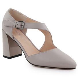Vinceza Bőrszivattyúk az oszlop cipőn, szürke övvel Vinceeza 91133 Vinceza Bőrszivattyúk az oszlop cipőn, szürke övvel Vinceeza 91133