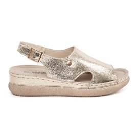 Goodin Arany lapos szandál csatával aranysárga