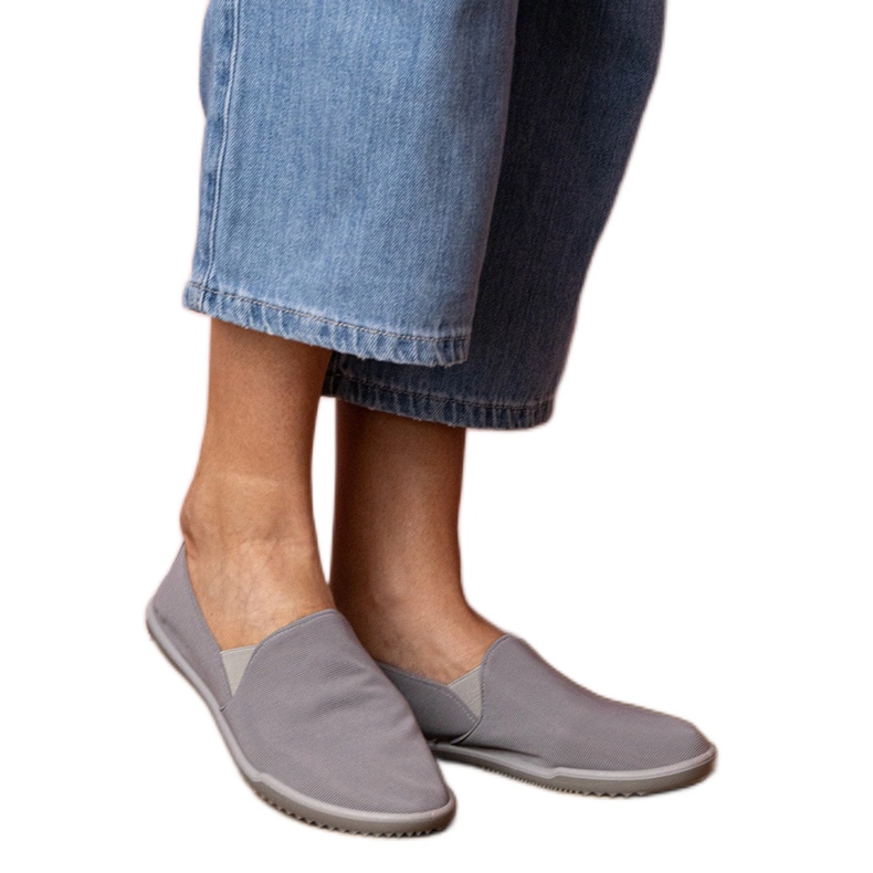 Szürke női elpusztult cipők