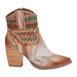 Cowboy bőrcsizma egy oszlopon, dekoratív maciejka-fonással 06810-29 multikolor sokszínű