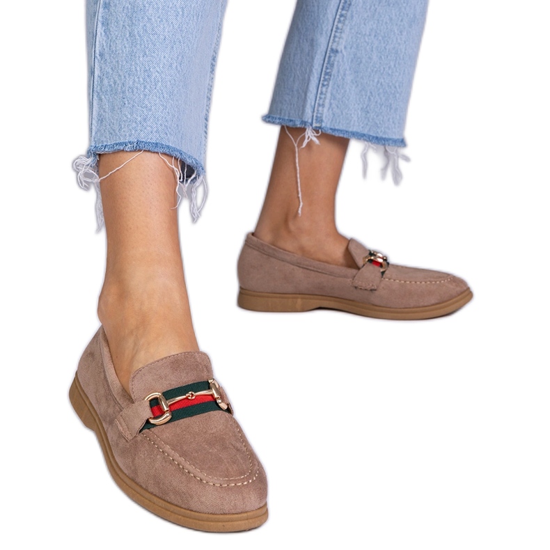 Barna loaferek Ekozamszból arany dekorációval