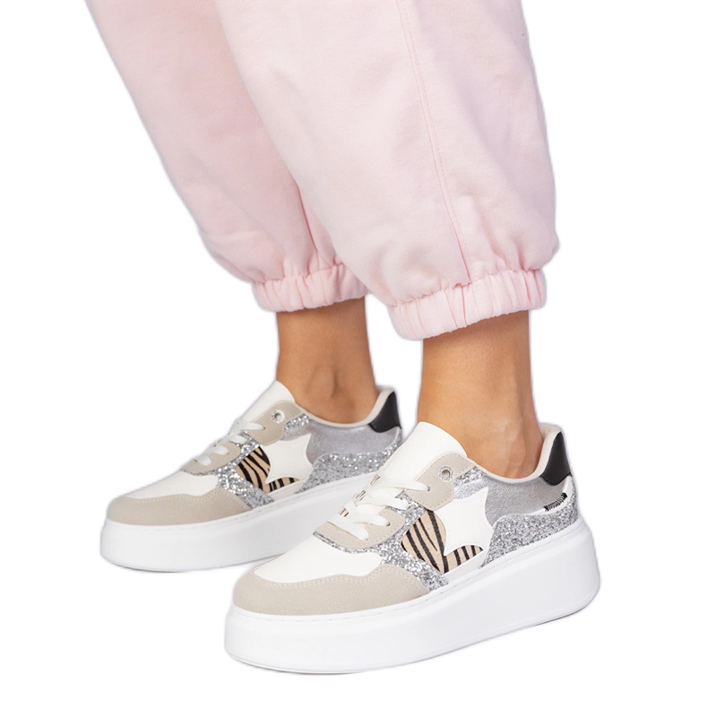 Bézs színű, csillámos tornacipő