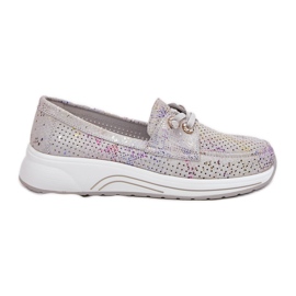 A természetes bőrből készült velúr cipő az Artiker 56C2104 szürke platformon