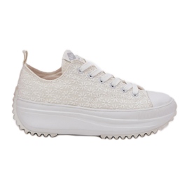 Női cipők hímzéssel a platformon Lee Cooper LCW-25-31-3465L White fehér Női cipők hímzéssel a platformon Lee Cooper LCW-25-31-3465L White fehér