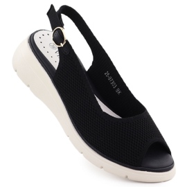 Vinceza Női szandál ékeken, fekete Vinceeza 97303