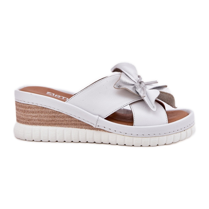 ARTIKER Női bőr ékek dekoratív virág Artker 54C0538 Fehér és ezüst ARTIKER Női bőr ékek dekoratív virág Artker 54C0538 Fehér és ezüst