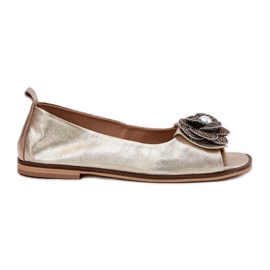 Bőr balerinák csupasz ujjakkal és Zazoo virág 1870 Zlotys aranysárga Bőr balerinák csupasz ujjakkal és Zazoo virág 1870 Zlotys aranysárga