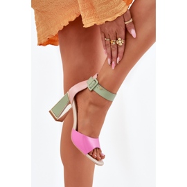 EVento Elegáns női szandál a rózsaszín-zöld poszton