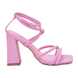 Női magassarkú szandál pánttal, rózsaszín