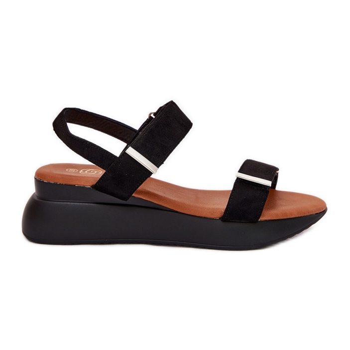 Női fekete szandál ékeken