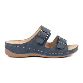 Seastar Papucs egy alacsony ékön, kék csatokkal