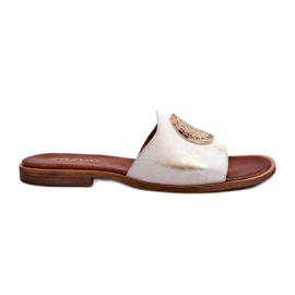 Zazoo 2938 Bőr papucsok lapos sarkon, arany díszítéssel, szálcsiszolt fehér