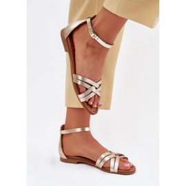 Lapos sarokú női bőr szandál maciejka 07029-25 PLN aranysárga