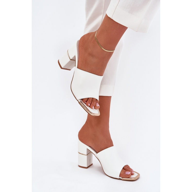 Boto Elegáns női papucs a White Raiza Poston fehér