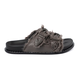 Shelvt Szürke papucs szőrme és csapokkal