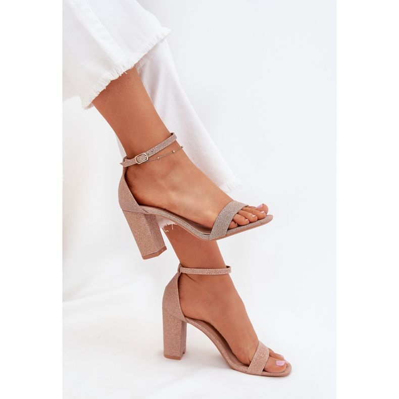 Boto Fényes női szandál a poszton rózsaszín kavina arany aranysárga