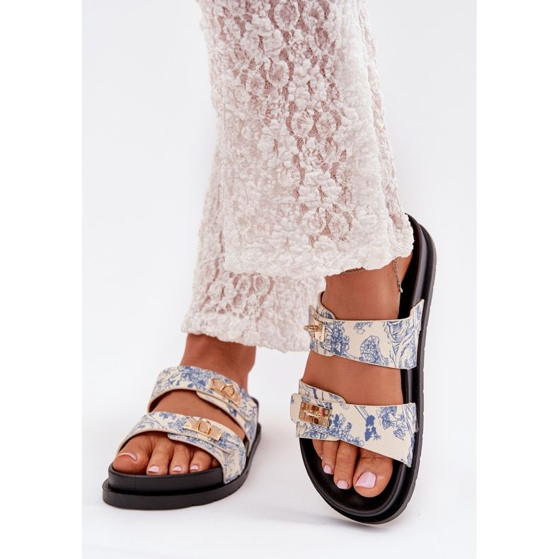 Boto Patrouched női papucskék a Blue Sorina platformon Boto Patrouched női papucskék a Blue Sorina platformon