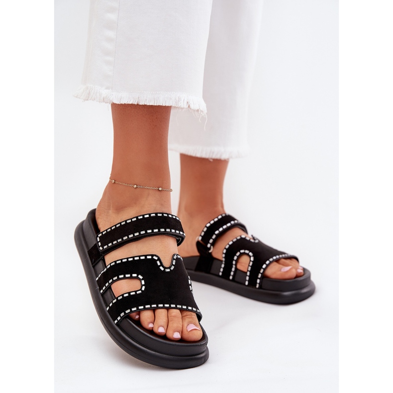 Boto A női papucs dekorációval a fekete dlyna platformon