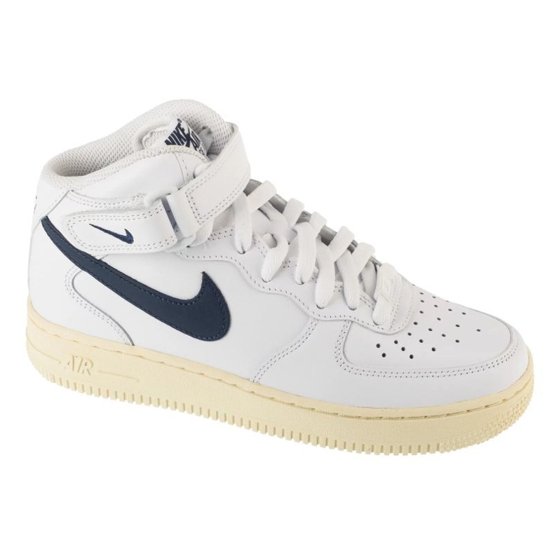 Nike Air Force 1 '07 közepes cipő DD9625-105 fehér