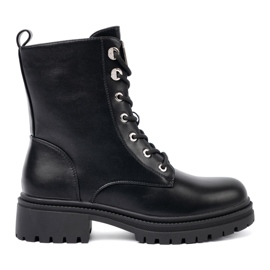 Shelvt Fekete fémes zsákok fém dekorációval