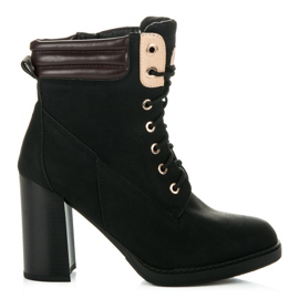 Seastar Munkások magas sarkúban fekete