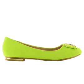 Balerinák E305 zöld díszítéssel sokszínű