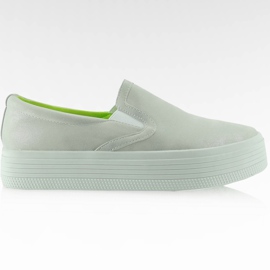 Csúsztasson magas talppal E408 ezüsttel szürke