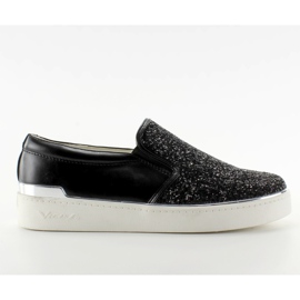 Stílusos elegáns slipony 788-26 Fekete