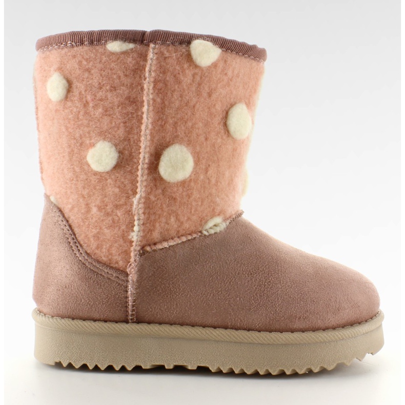 Az Rómával rendelkező Emusy gyerekek felsőnek éreztek rózsaszín