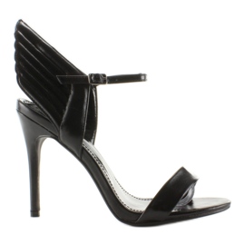 Szandál tűn, szárnyakkal LT65 Fekete