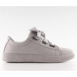 Cipők szatén csipkével Nb120P szürke