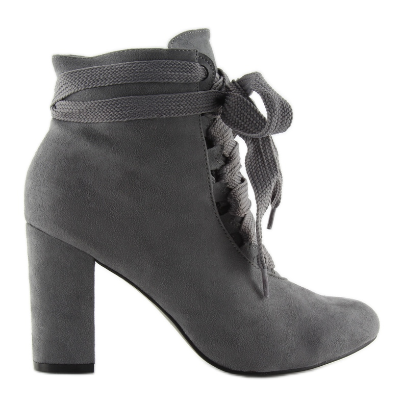 Szürke fűzős csizma magas sarkon Bs083