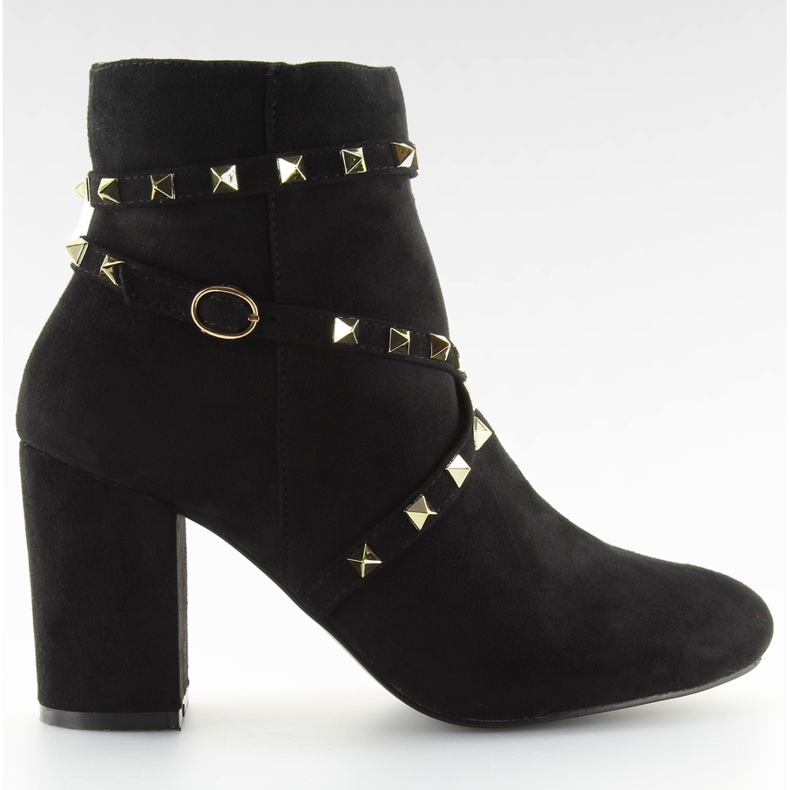 Fekete magas sarkú sarok fekete F-3627