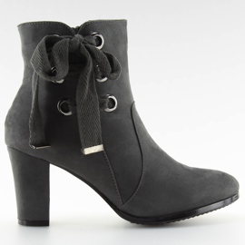 Szürke Magas sarkú csizma C100 szürke Szürke Magas sarkú csizma C100 szürke