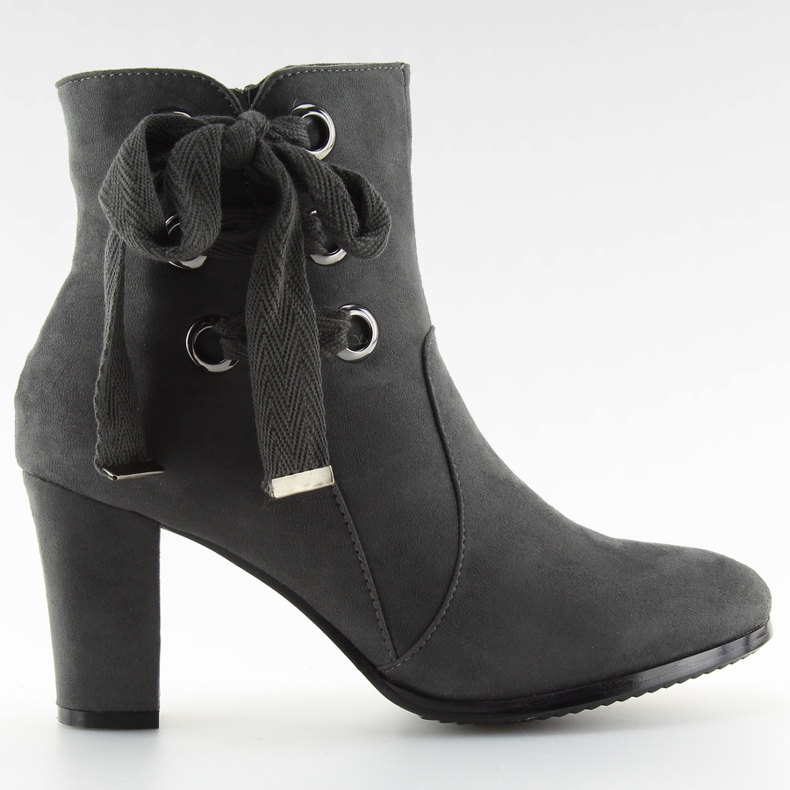 Szürke Magas sarkú csizma C100 szürke