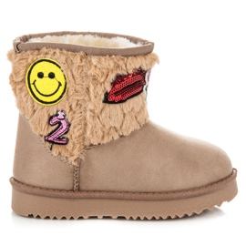 Kylie Mukluki javításokkal barna Kylie Mukluki javításokkal barna