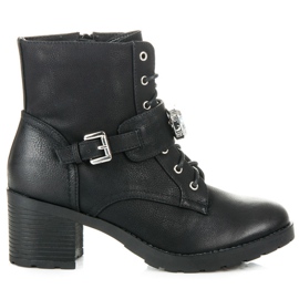 Kylie Munkavállalók a sarkon fekete