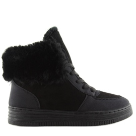 Fekete tornacipő vastagon szigetelt R138 fekete Fekete tornacipő vastagon szigetelt R138 fekete