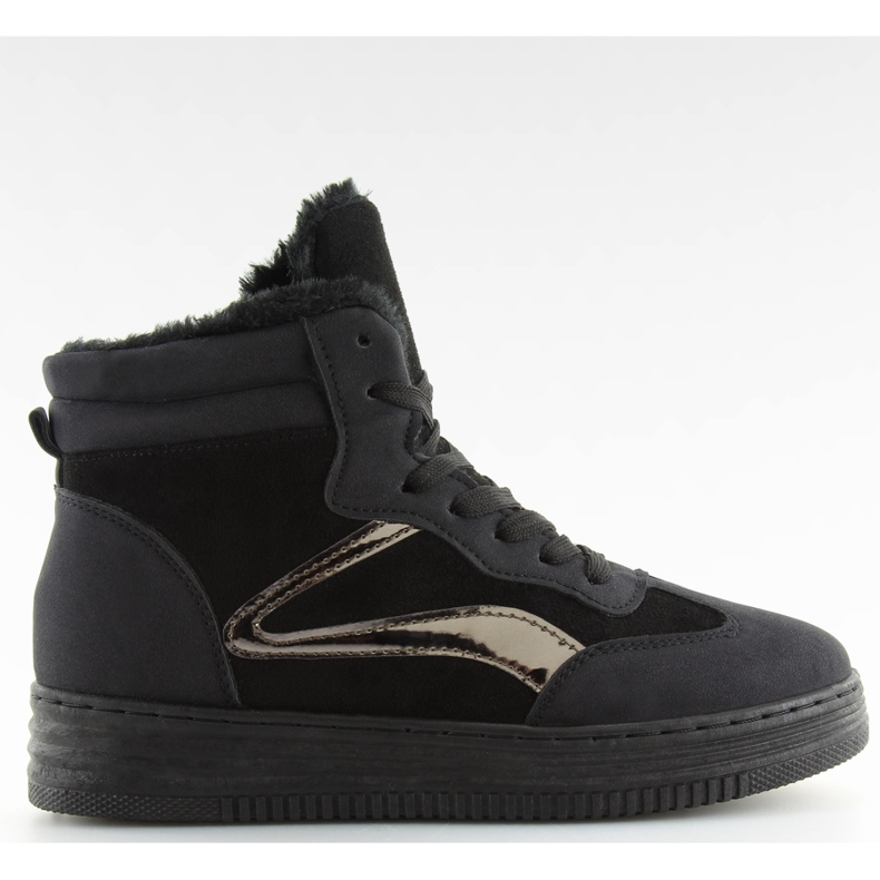 Fekete szigetelt tornacipő BOK-1103 fekete