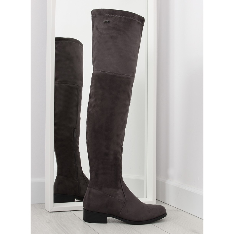 H182 szürke muskétás csizma barna sokszínű