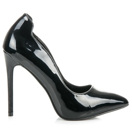 Via Giulia  Lakkozott hegyes csapok fekete