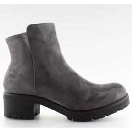 Szürke, széles sarkú női csizma Szürke, széles sarkú női csizma