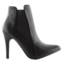 Fekete csizma magas sarkú matt fekete 9095-43A