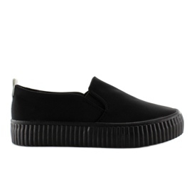 Slip-on Magas bordás talpon fekete Slip-on Magas bordás talpon fekete