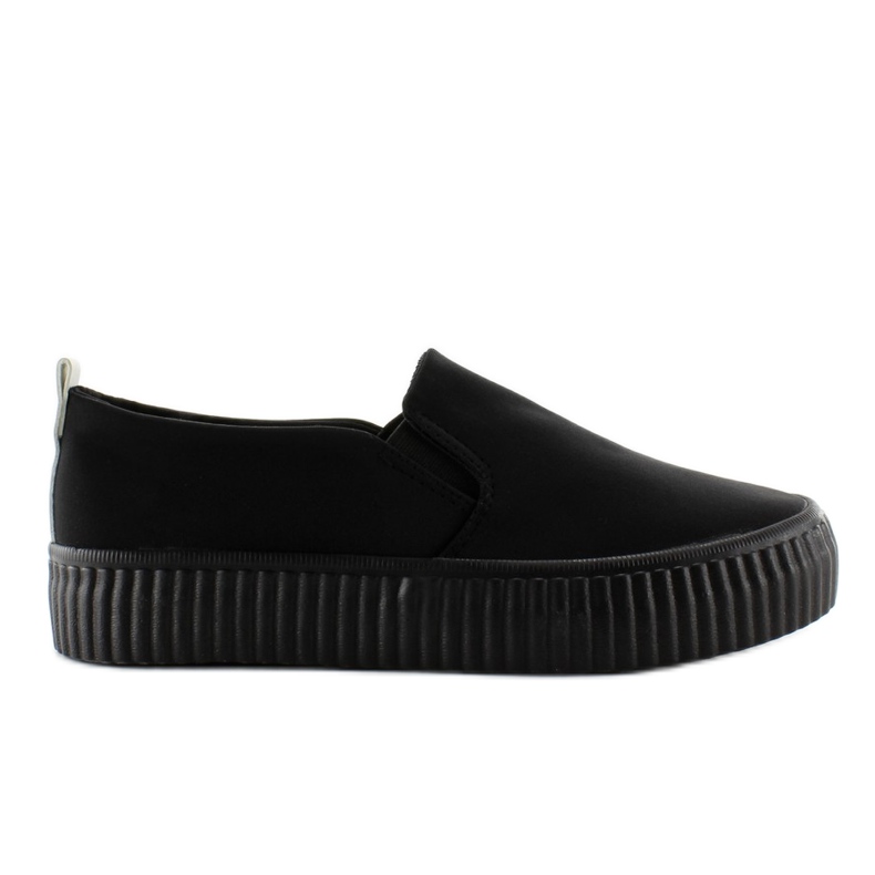 Slip-on Magas bordás talpon fekete
