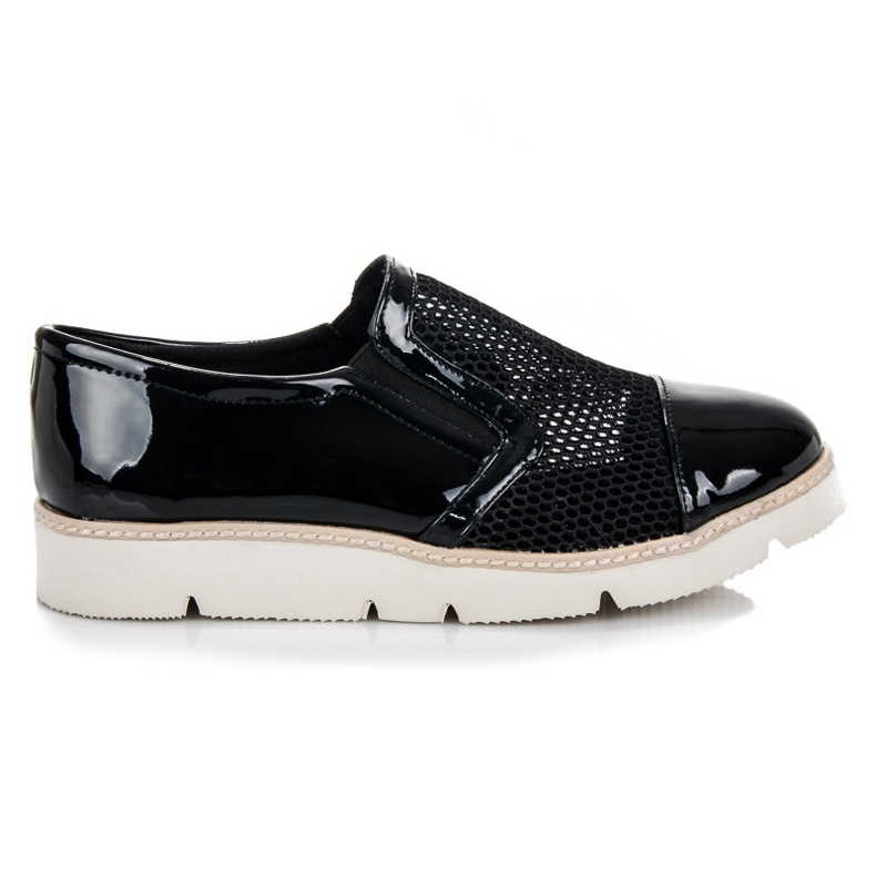 Vinceza Lakkozott cipő hálóval fekete
