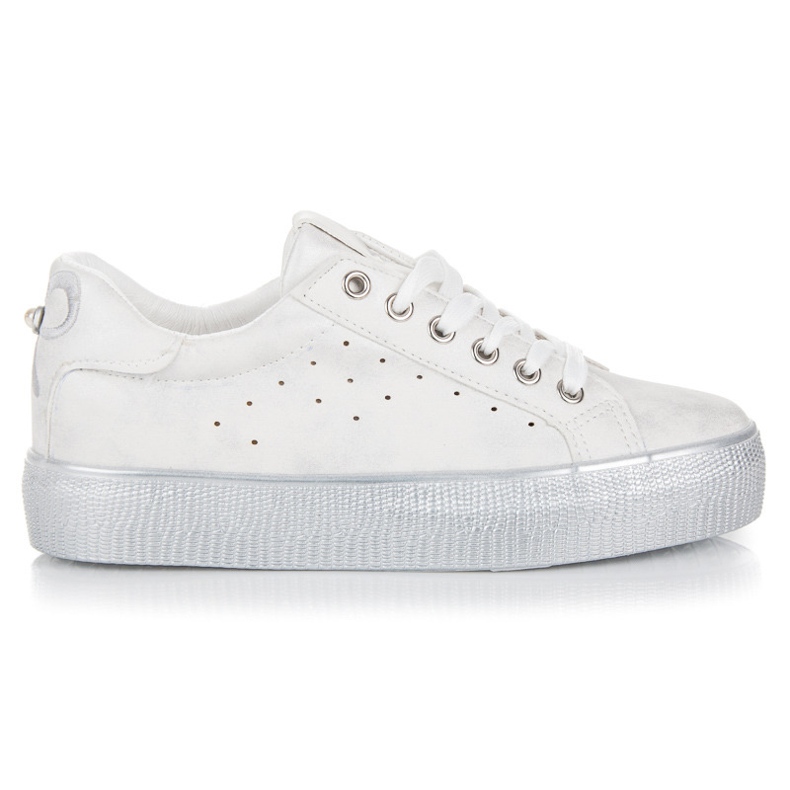 Fehér cipők Fehér cipők