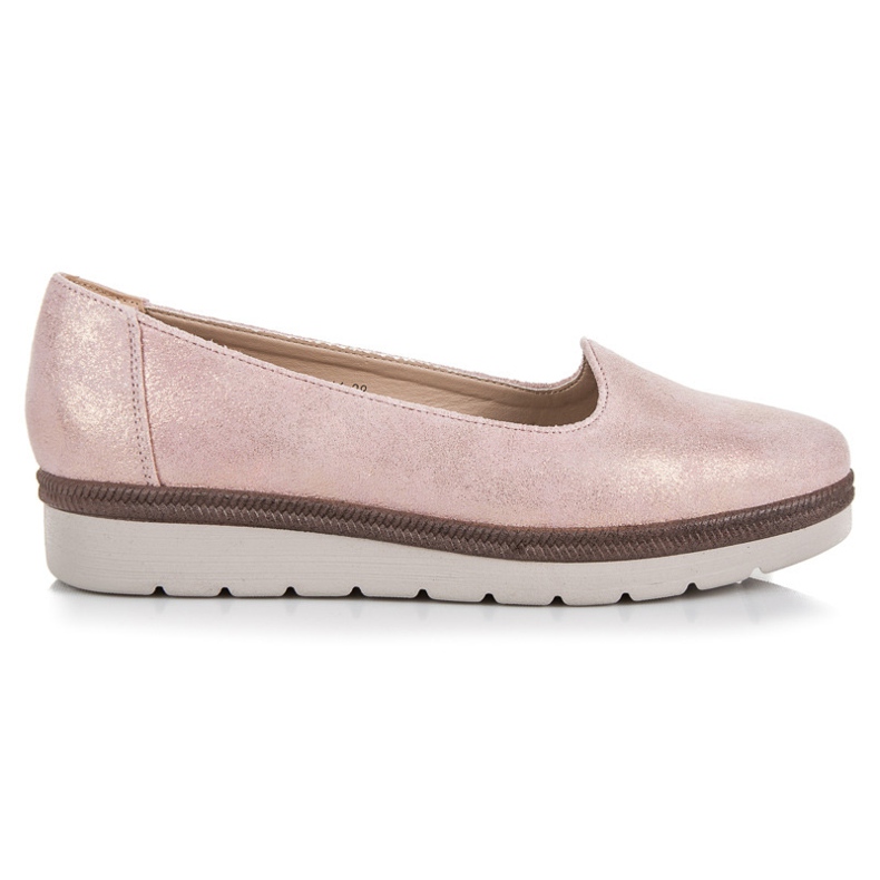 Vinceza Lordsy a platformon rózsaszín