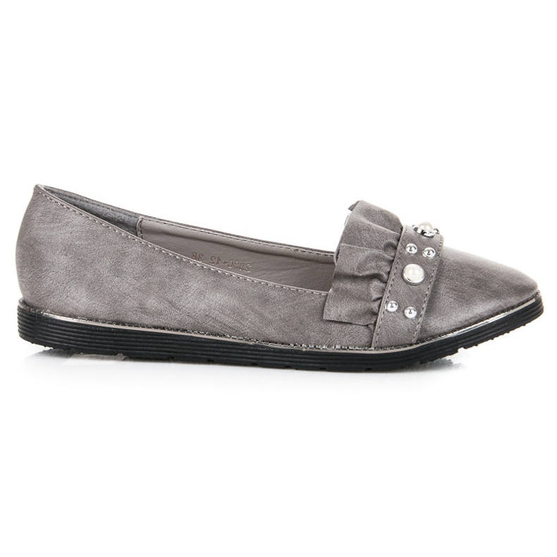 Ch. Creation Urak sallanggal szürke Ch. Creation Urak sallanggal szürke